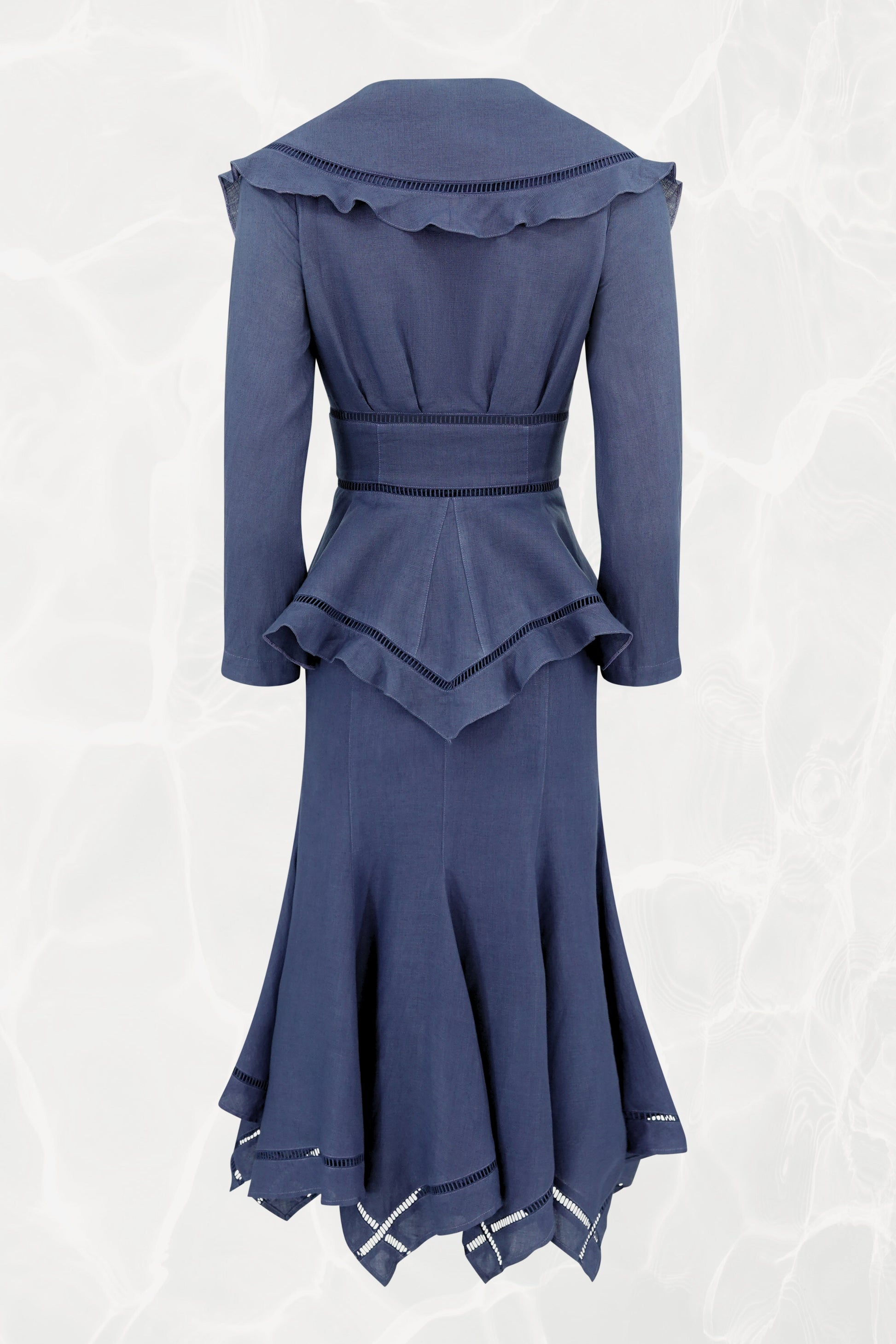 Thierry Mugler linen set, back view with ruffled collar and pointed peplum — Disco Palma