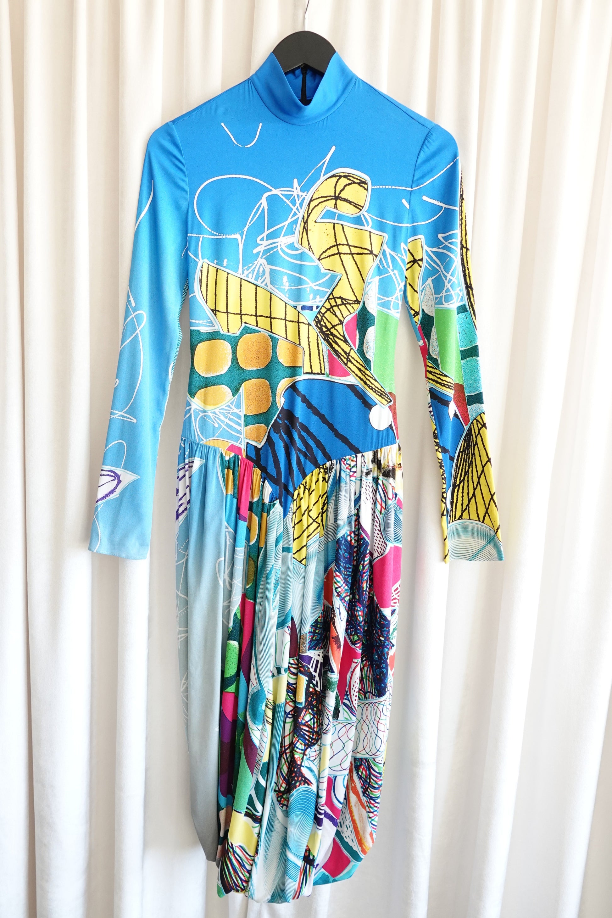 Stella McCartney x Frank Stella Fall 2022 Runway Abstract Art Print Dress
