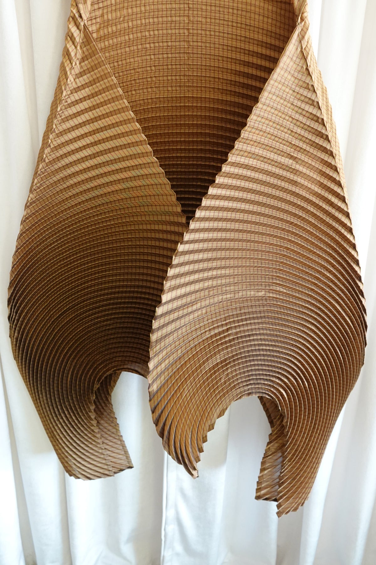 AW14 "Rhythmatic Forest" Runway Ring Pleats Transformable Sculptural Dress