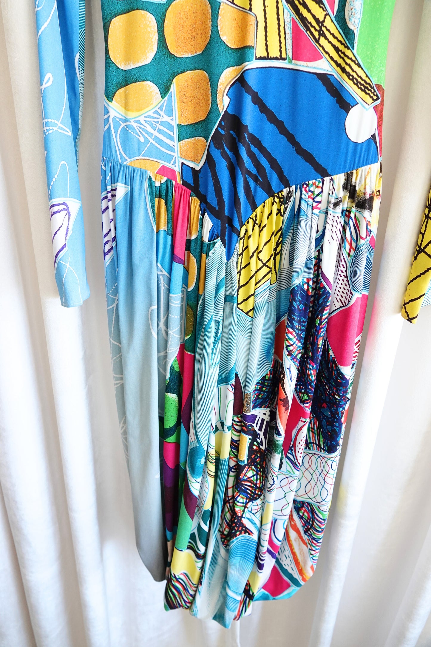 Stella McCartney x Frank Stella Fall 2022 Runway Abstract Art Print Dress