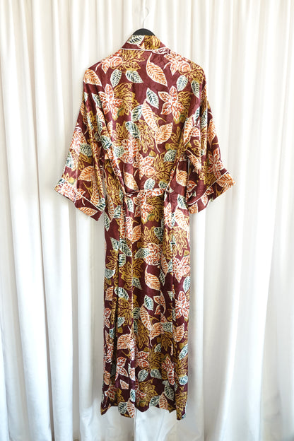 Christian Dior Lingerie autumn leaf print robe, belt detail — Disco Palma