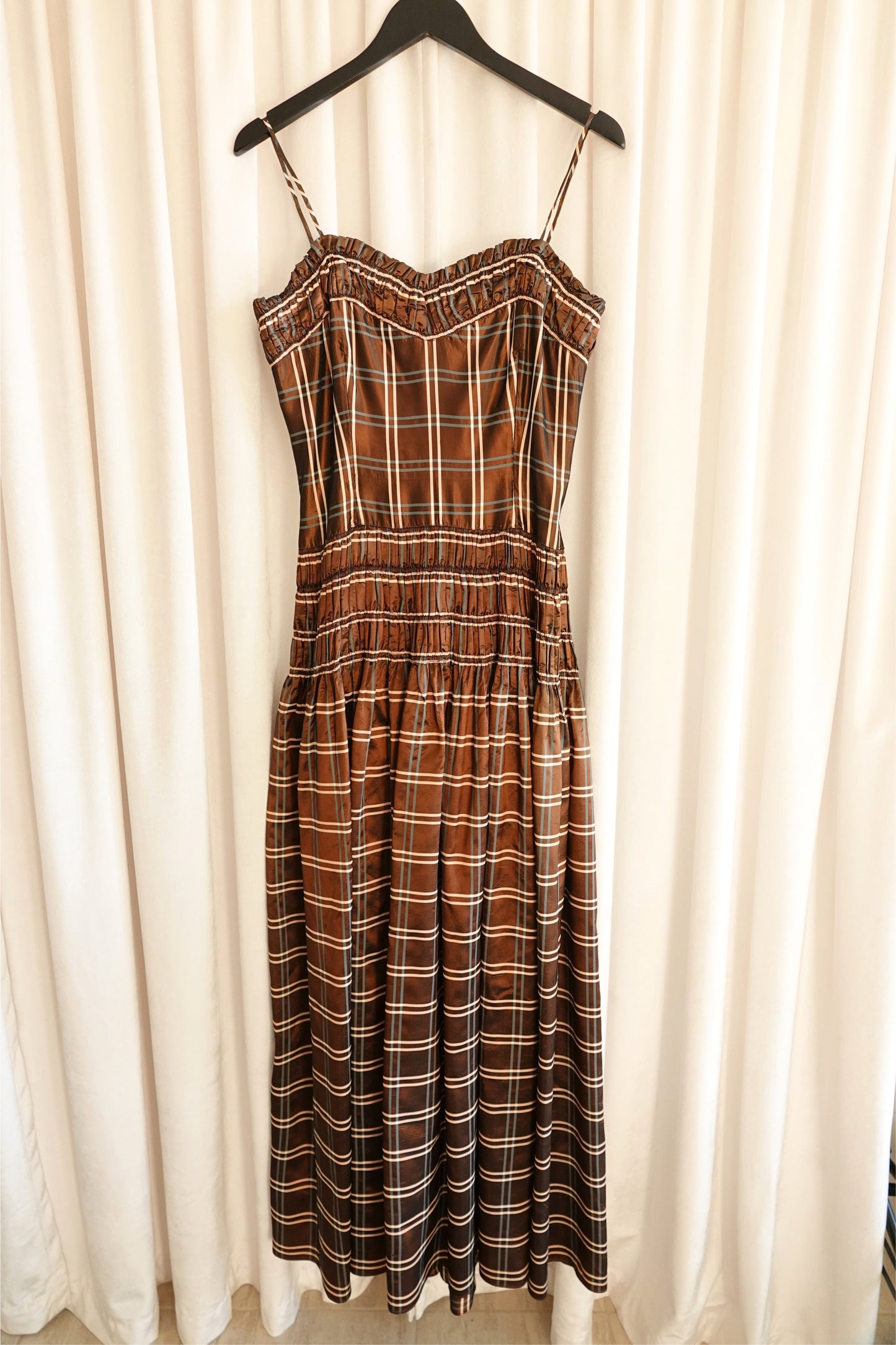 Party Lines by Domb 1940s brown plaid taffeta gown, hem condition detail — Disco Palma