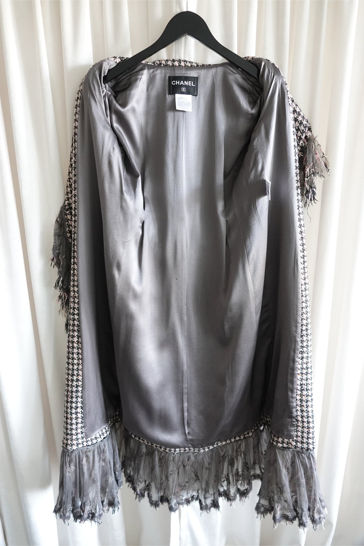 Chanel by Karl Lagerfeld Métiers d'Art Paris-London Fringed Houndstooth Tweed Coat