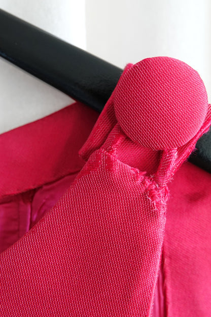 Condition detail — vintage 1960s hot pink fuchsia shift dress