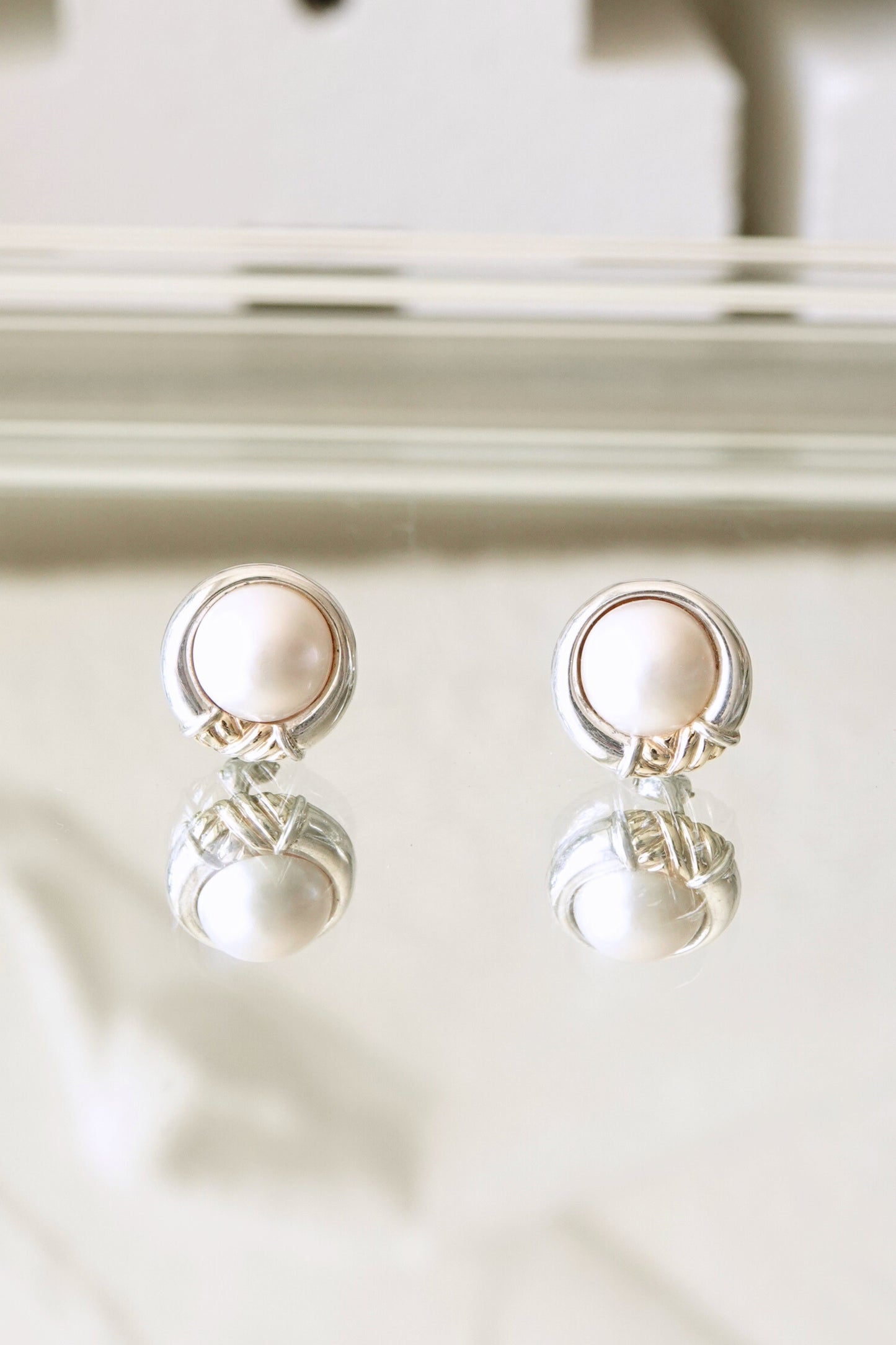 Vintage Mixed Metal Silver & Gold Mabe Pearl Clip Earrings 90s