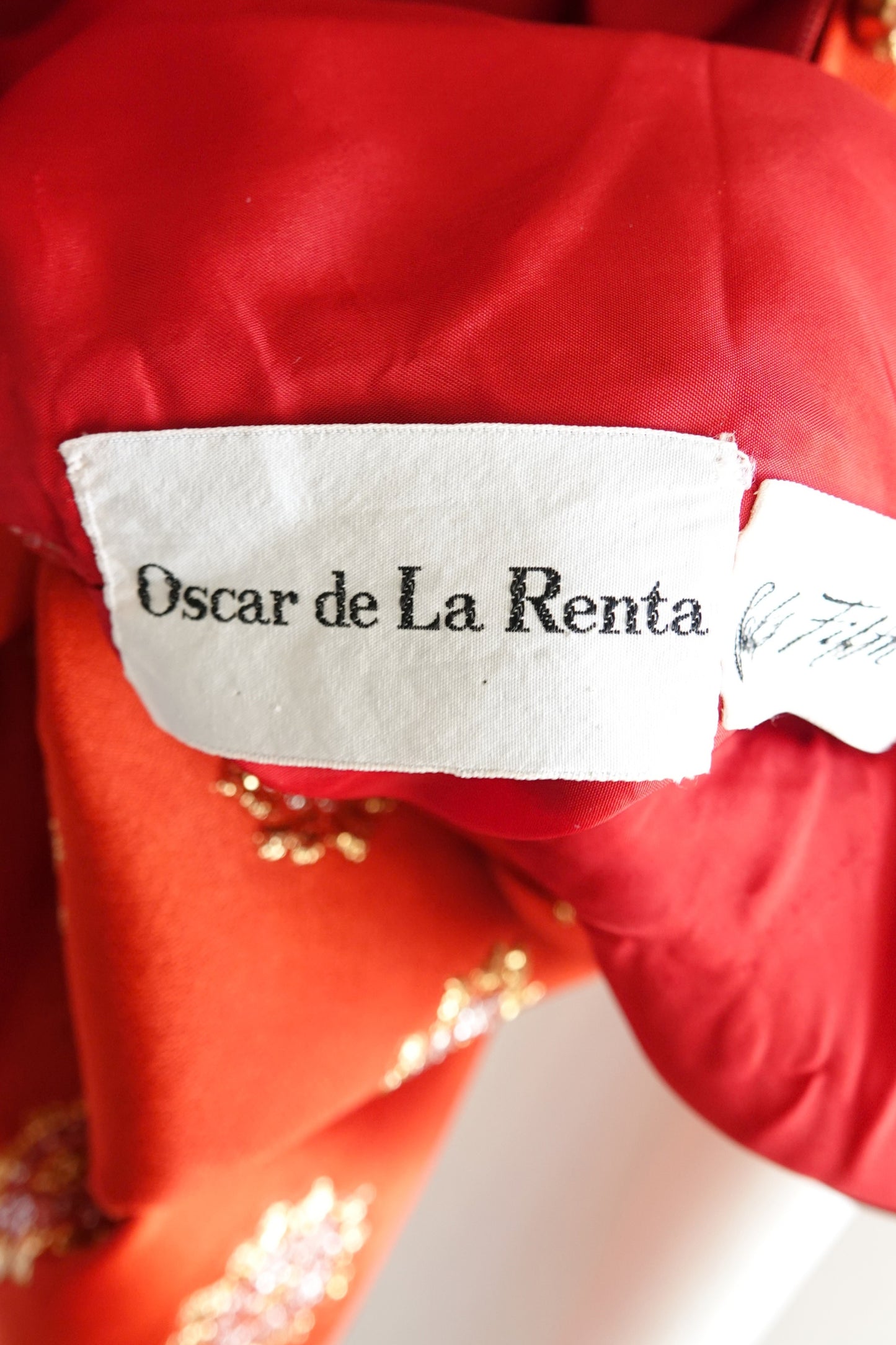 Oscar de la Renta dress, rhinestone trim close-up showing faceted beads — Disco Palma
