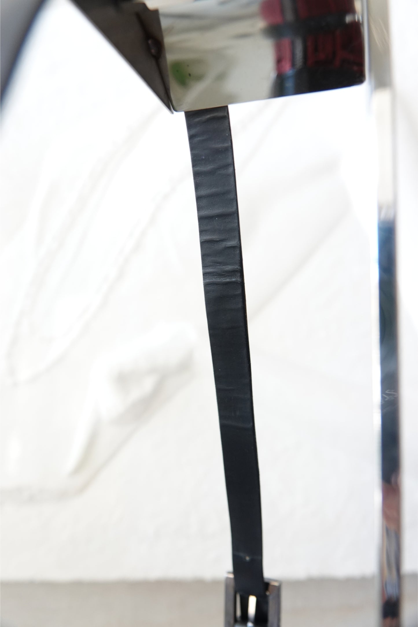 Fendi Zucchino FF monogram baguette, strap wrinkling detail — Disco Palma