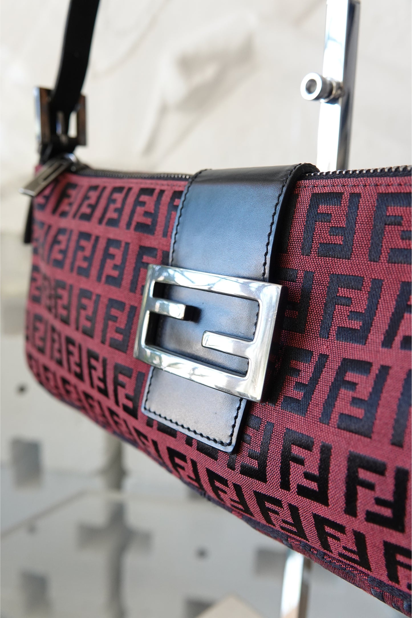 Fendi Zucchino FF monogram baguette, FF buckle detail on raspberry canvas — Disco Palma