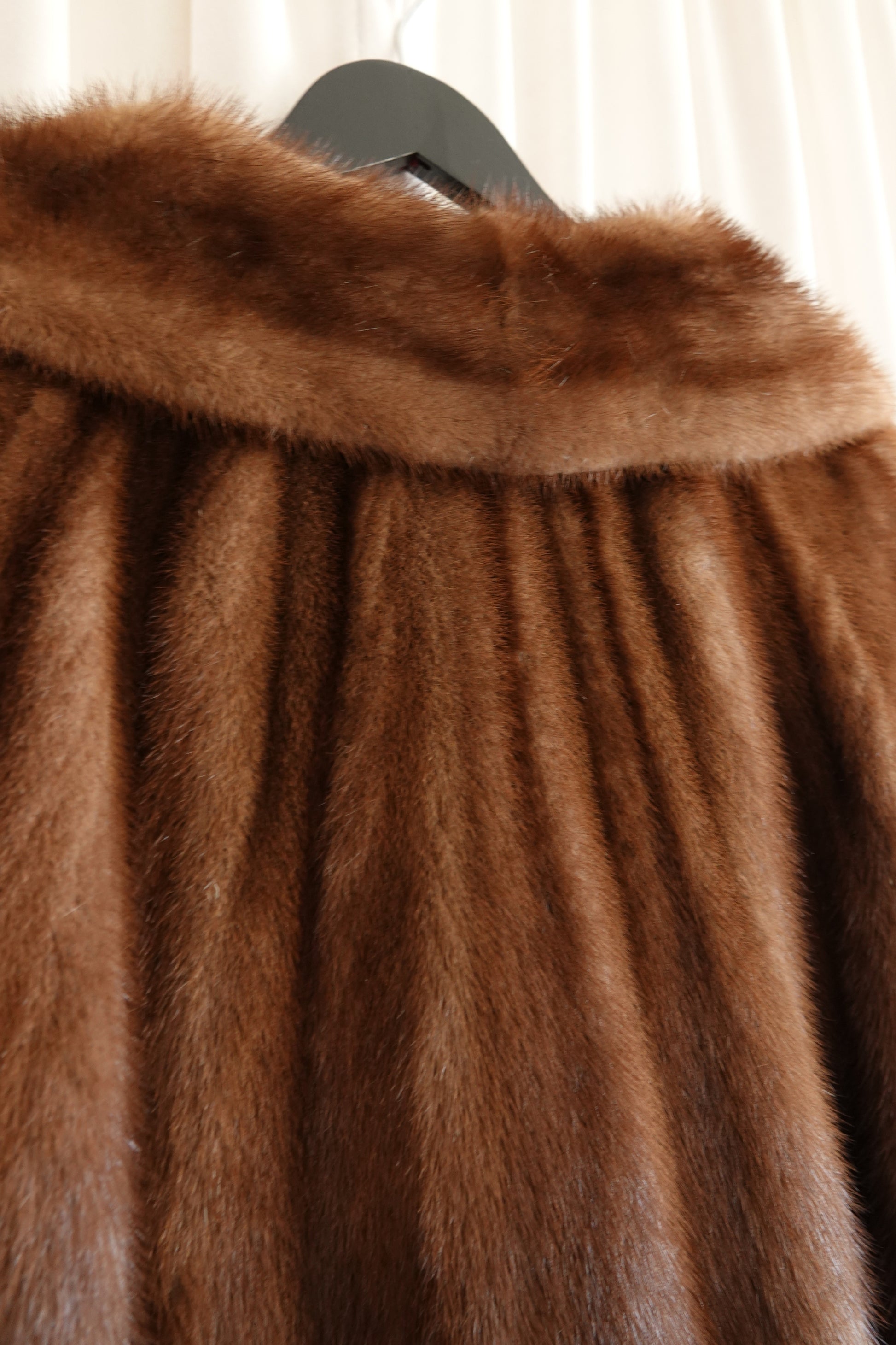 AEM Hurtig Furs  Canadian Mink Coat with Embroidered Silk Lining 1960s - 70s