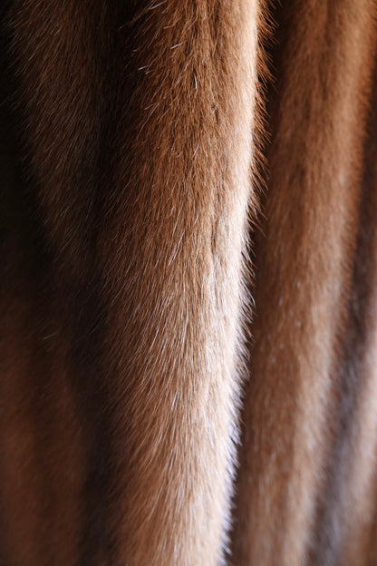 AEM Hurtig Furs  Canadian Mink Coat with Embroidered Silk Lining 1960s - 70s