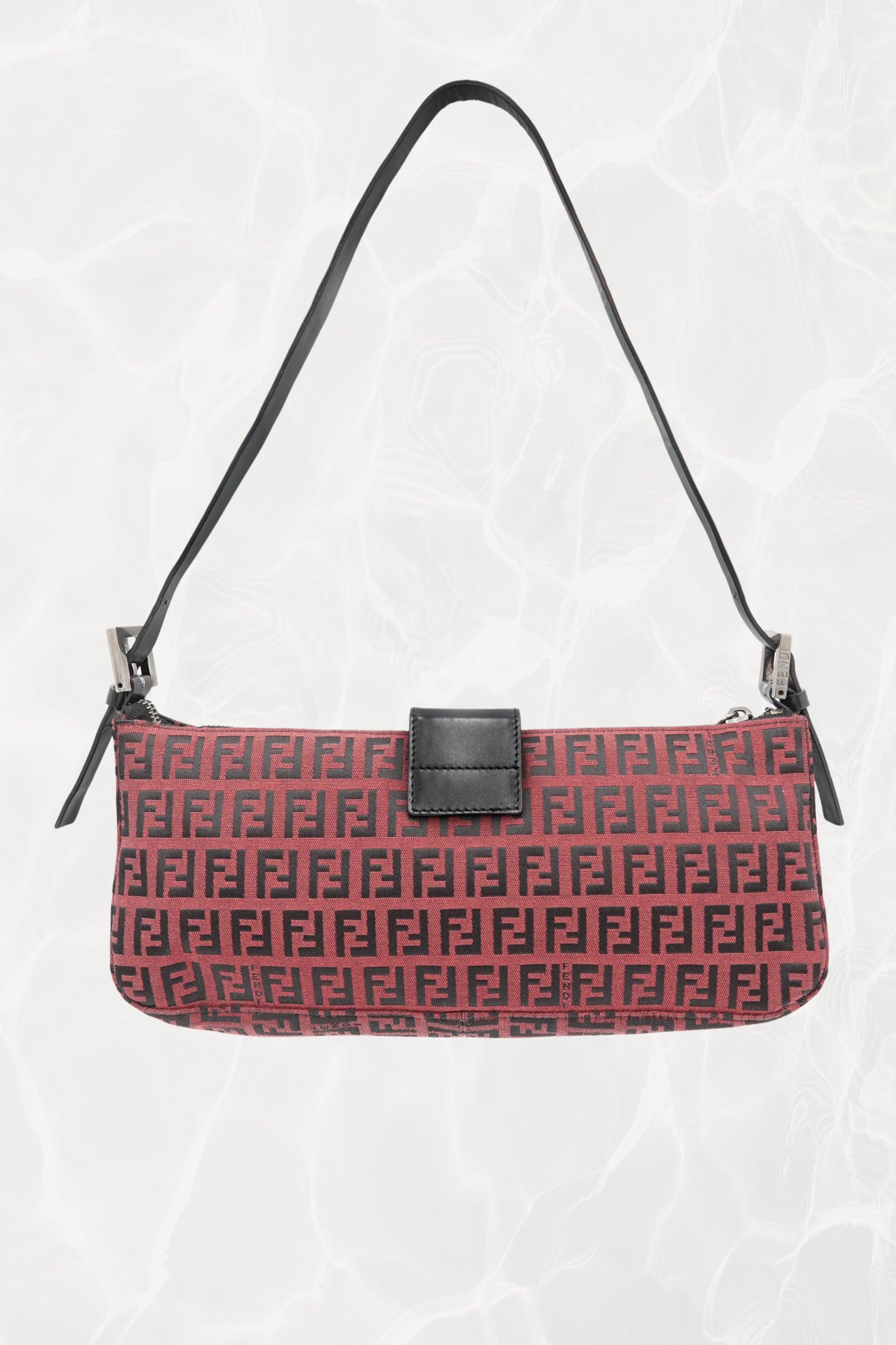 Duふぃ Fendi Vintage 1990s Zucchino Monogram Raspberry Canvas Baguette