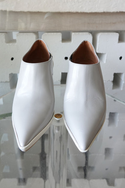 Condition detail — Marni SS17 grey leather pump
