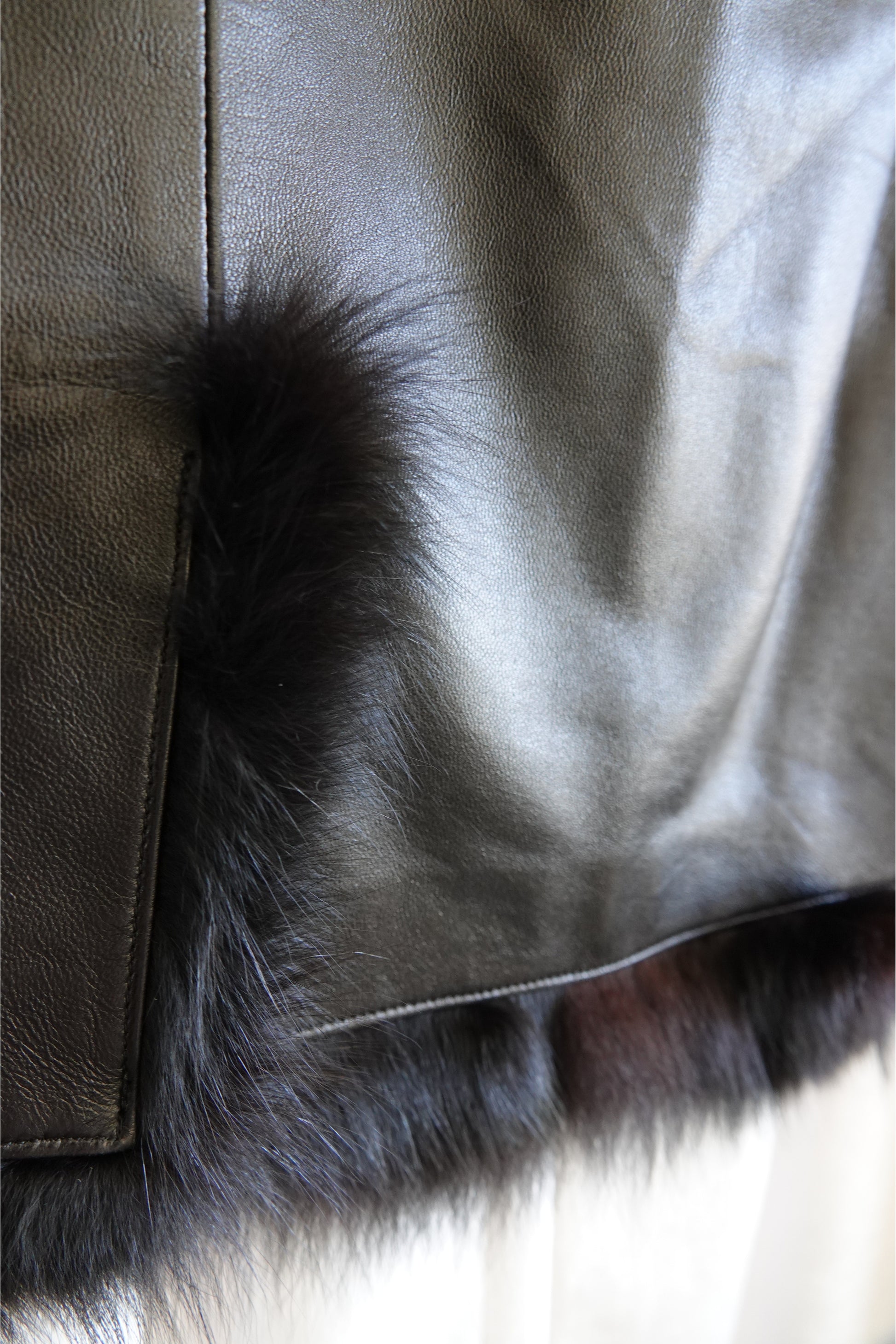 Vintage Black Lamb Leather Pencil Skirt with Fox Fur Trim