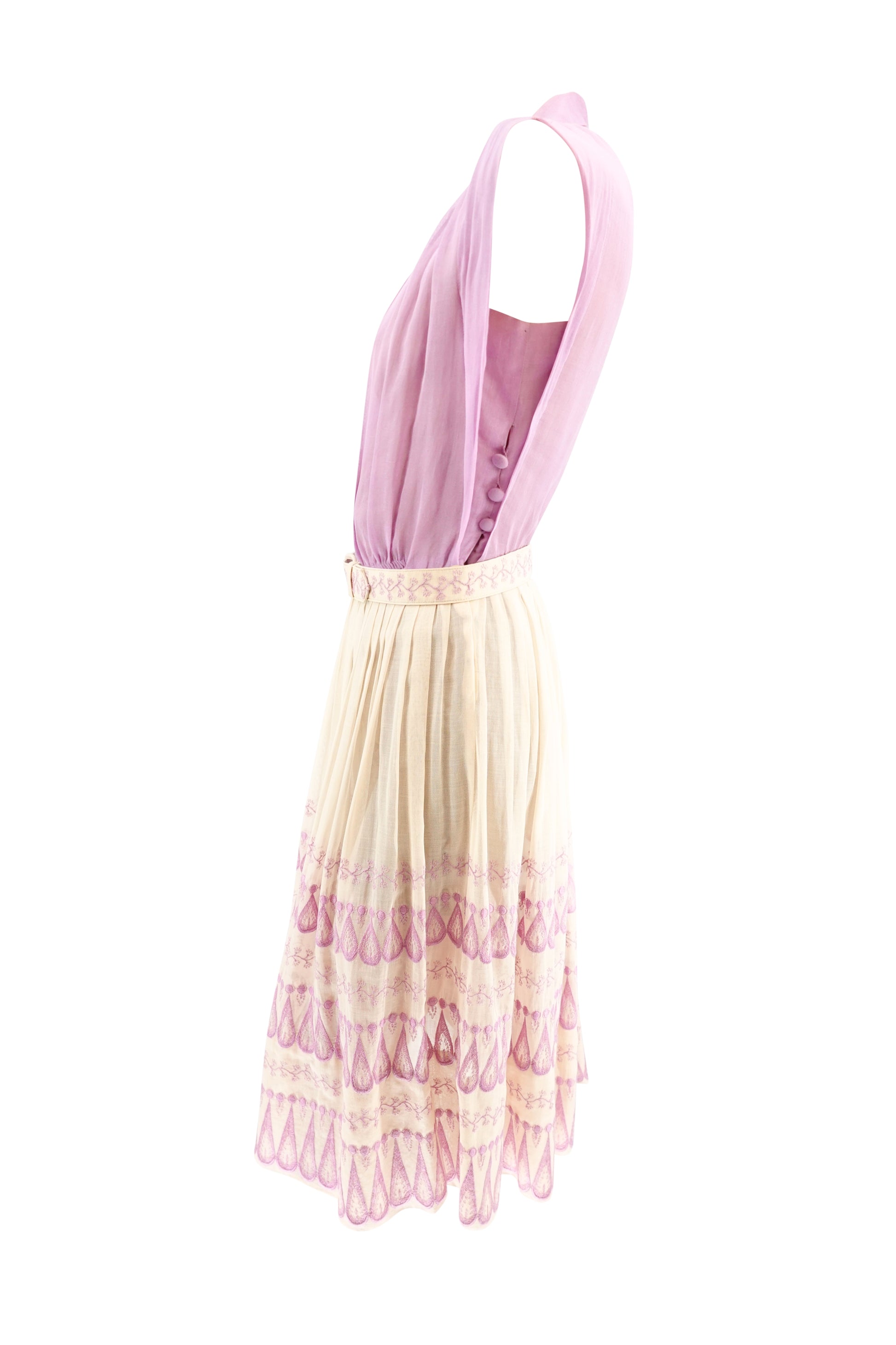 Doris Dodson 1940s lavender embroidered border dress, back view — Disco Palma