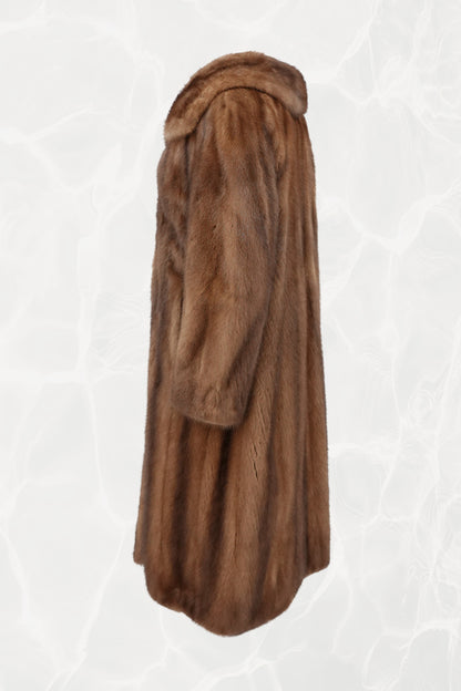 AEM Hurtig Furs  Canadian Mink Coat with Embroidered Silk Lining 1960s - 70s