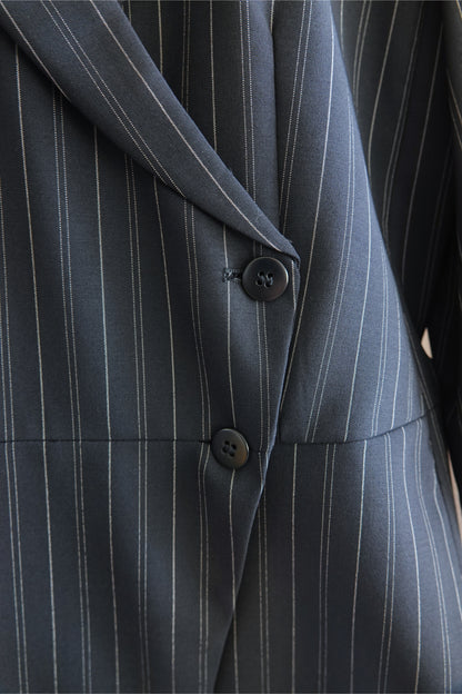 Vintage Armani Collezioni navy pinstripe jacket, zip pocket with Armani pull — Disco Palma