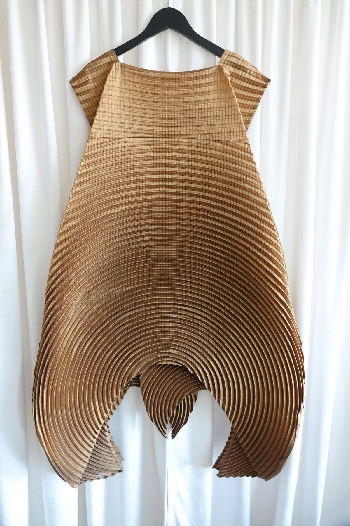 AW14 "Rhythmatic Forest" Runway Ring Pleats Transformable Sculptural Dress