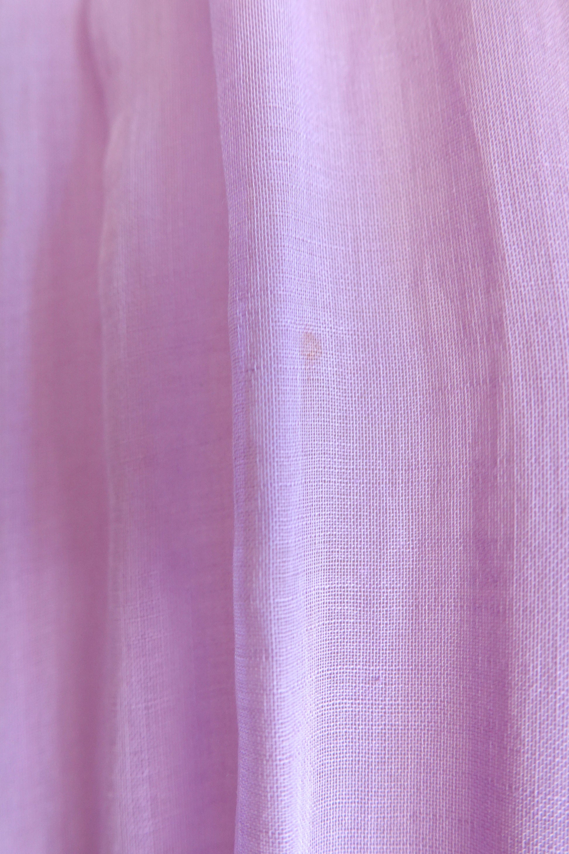 Doris Dodson 1940s lavender embroidered border dress, bodice detail — Disco Palma