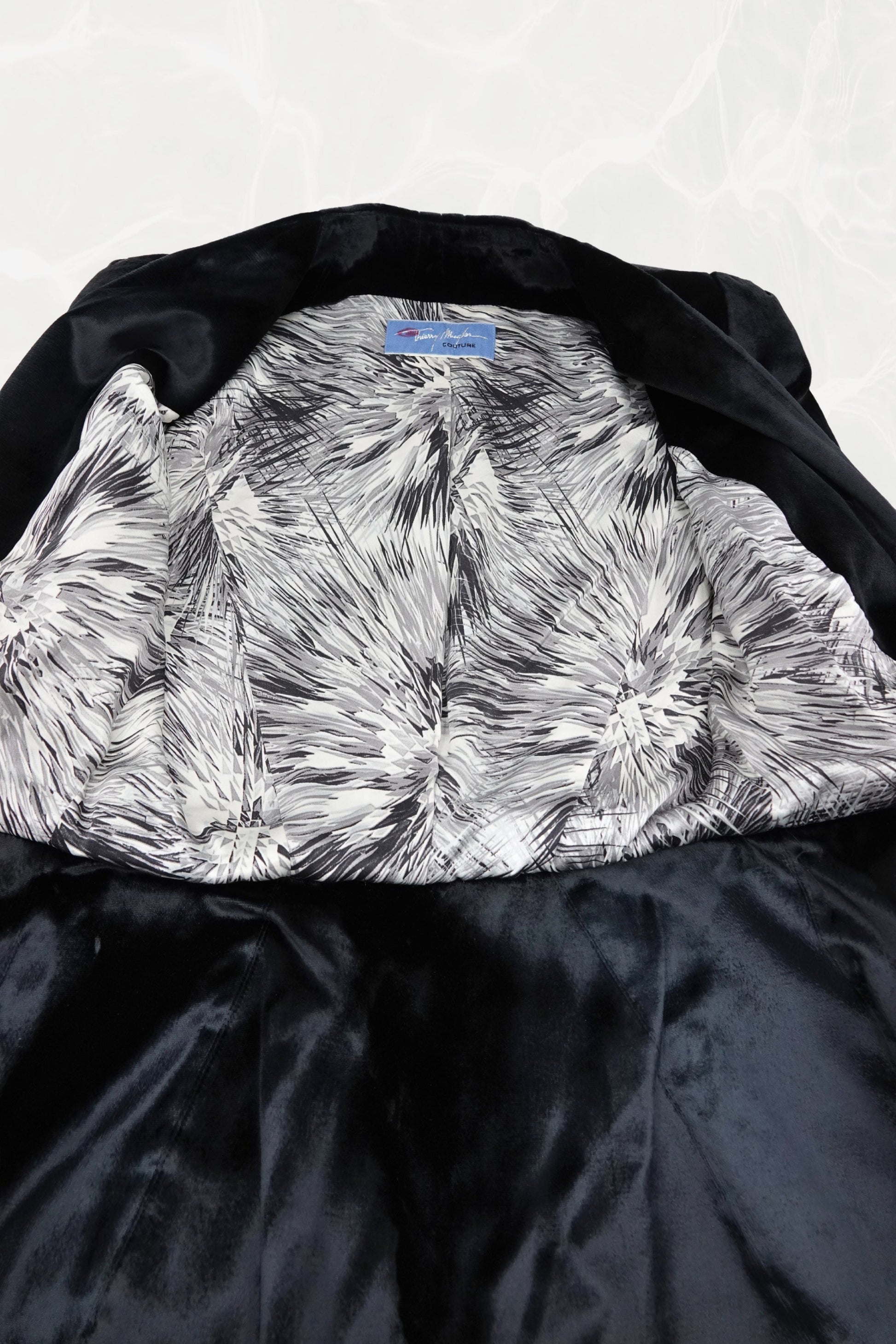 Thierry Mugler Couture velvet jacket, interior lining -- Disco Palma