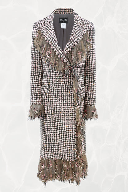 Chanel by Karl Lagerfeld Métiers d'Art Paris-London Fringed Houndstooth Tweed Coat